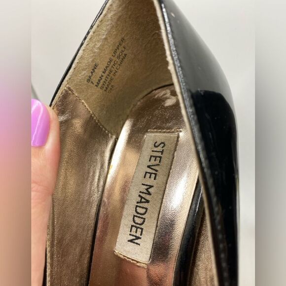 Steve Madden Women's Black Saane Platform Pumps Size 7 Gold Bottoms 4.5" Heel - Picture 8 of 8